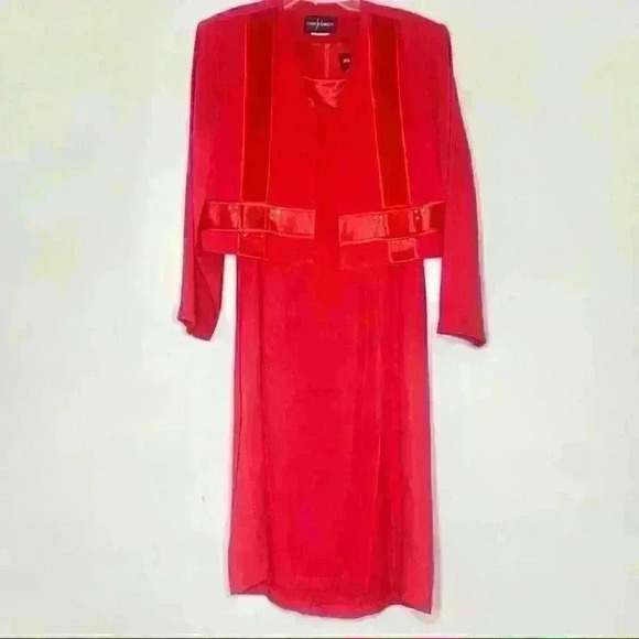 Vintage John Robert’s red crepe and satin inlay dress and jacket suit 12 - Picture 2 of 9